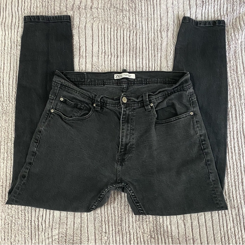 Zara black straight leg jeans Size W 34” mom jean high waisted
